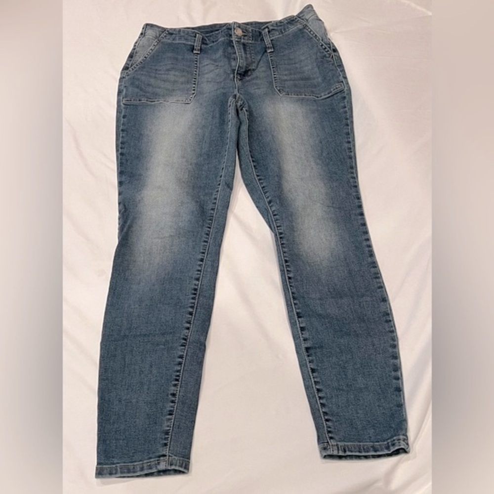 Maurices Women's Blue Skinny Medium Wash Cotton Blend‎ Stretch Denim Jeans Large